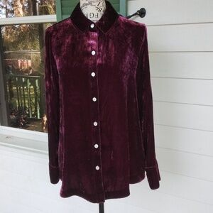 Women's EUC Faherty long sleeve purple Velour button front Top Sz S